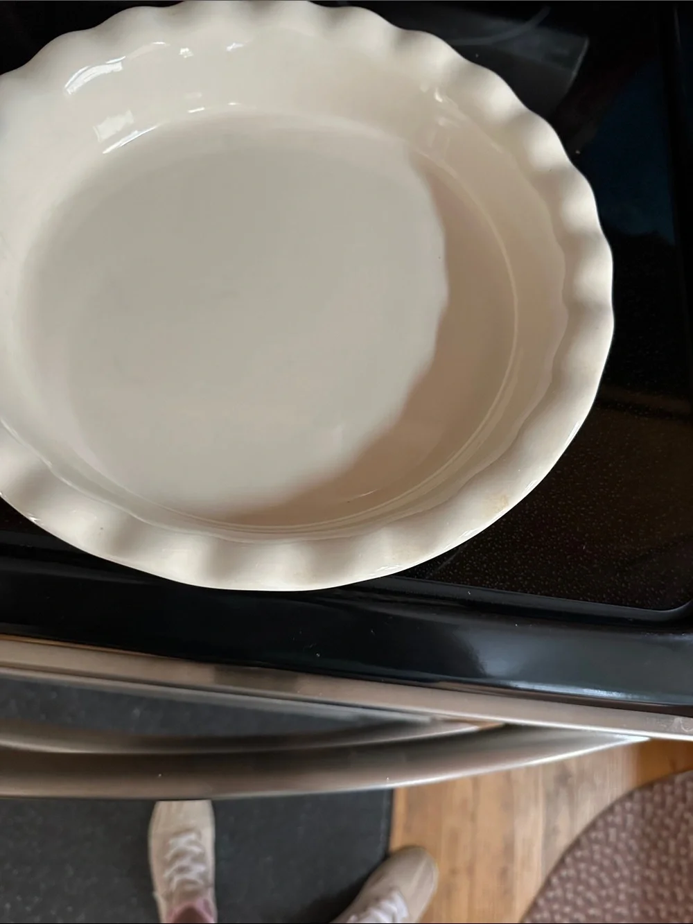 Neutral Cream Ceramic Pie Plate with Scalloped Rim